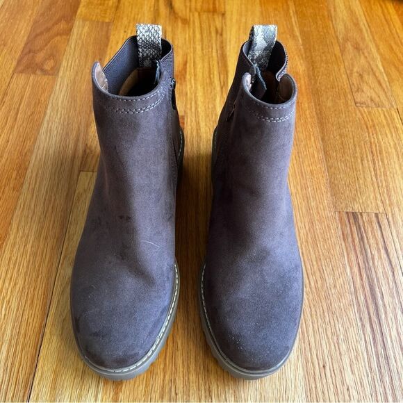 Brown Suede Ankle Boots Universal Thread Size 7 - Picture 1 of 6